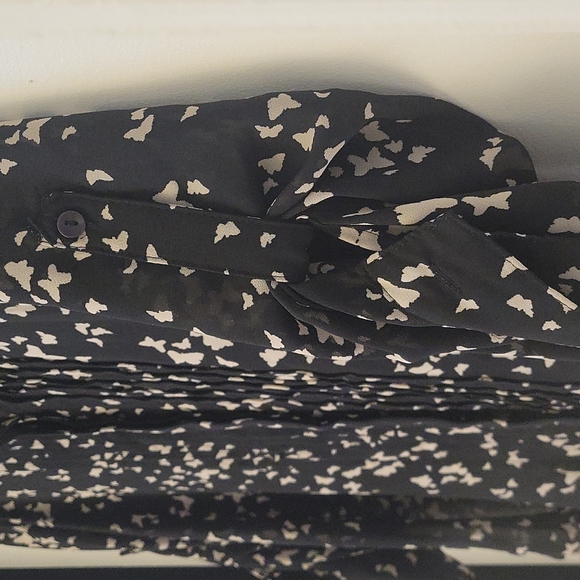 EUC, LC Lauren Conrad Butterfly Blouse, S, Black/white color - Picture 5 of 12